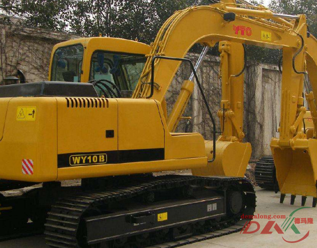 挖掘機(jī)液壓油濾芯更換必讀